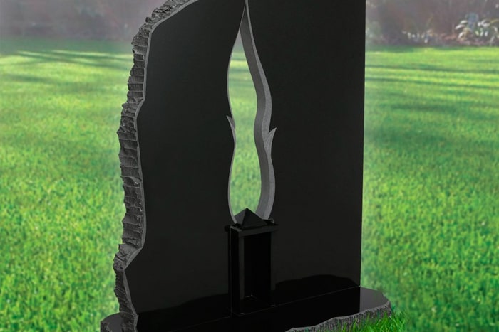 Гранитный памятник