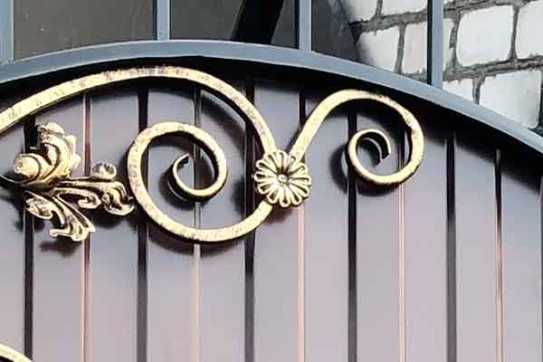 Ворота в Самохваловичах